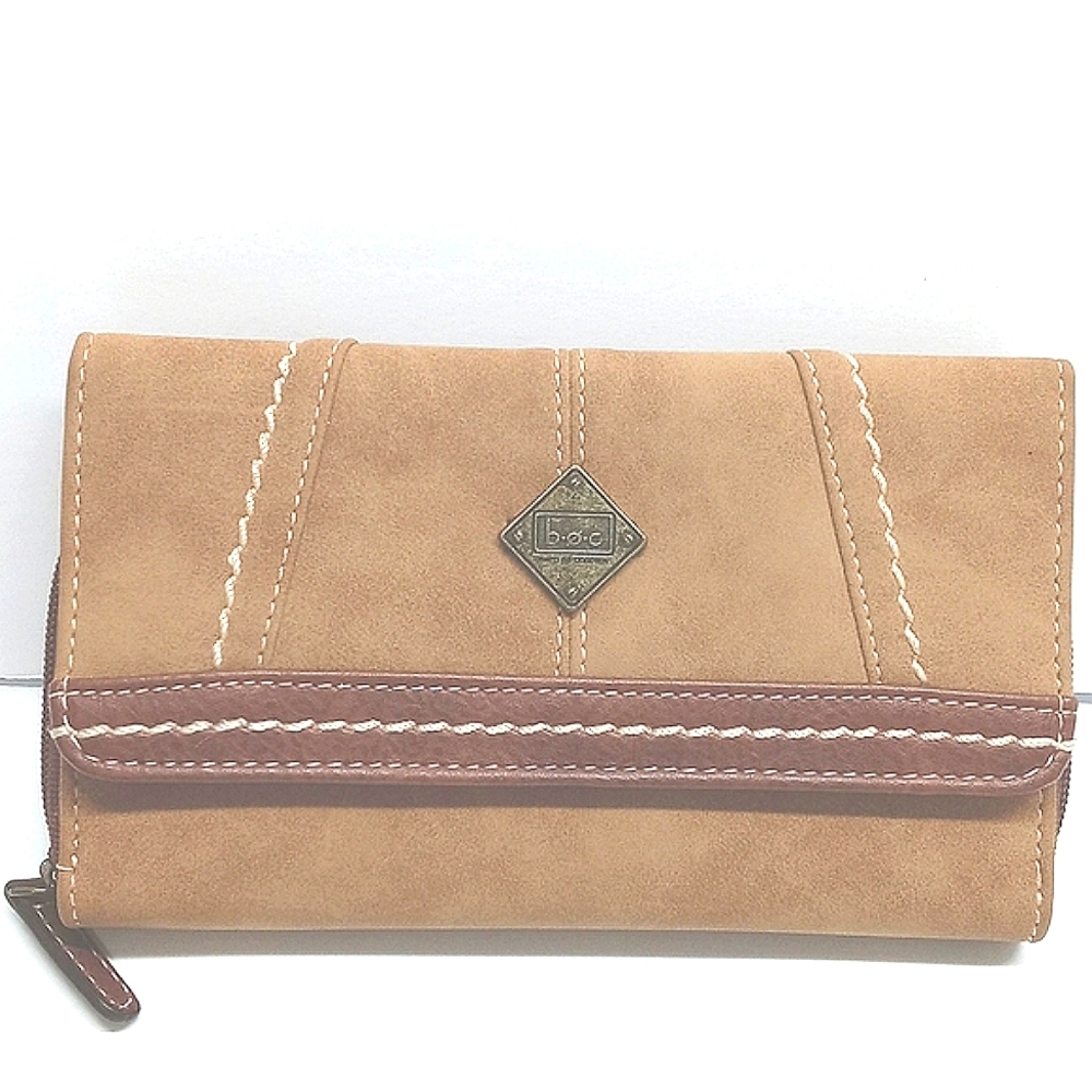 Womens b.o.c. Clutch Wallet